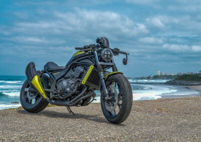 Honda Custom Neked Bike