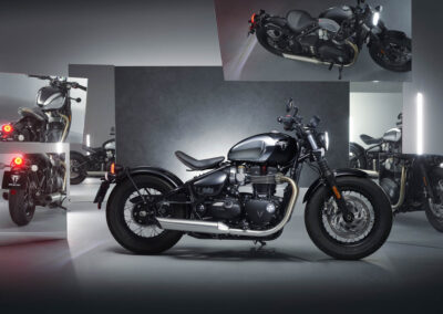 MY23 Bobber Chrome Edition Hero 28