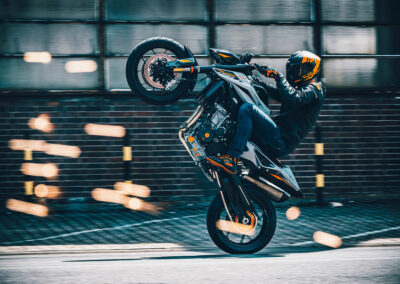 462231 MY23 KTM 790 DUKE Action EU Global