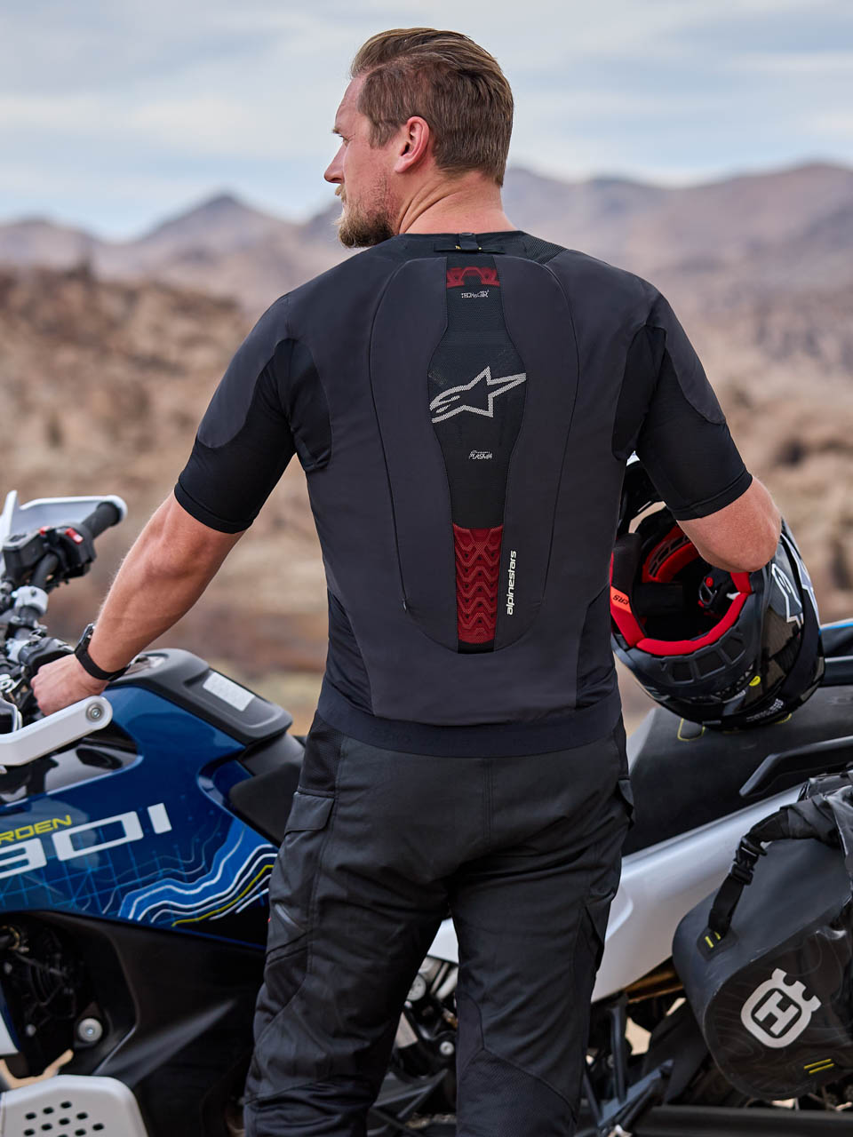 Alpinestars Tech-Air® 5 Plasma System in rider