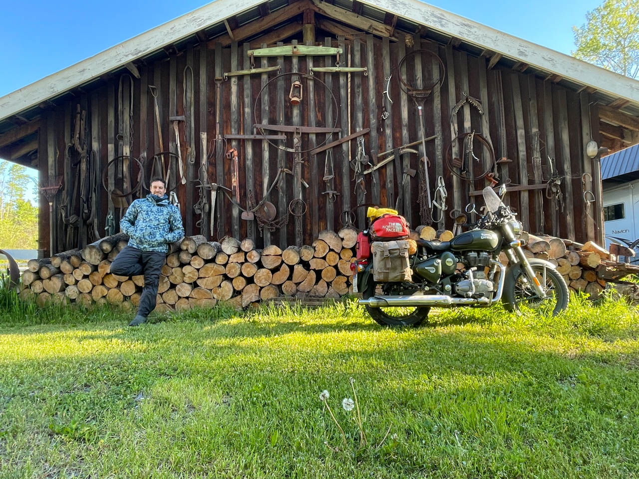 Adventure travel route from Los Angeles to Alaska