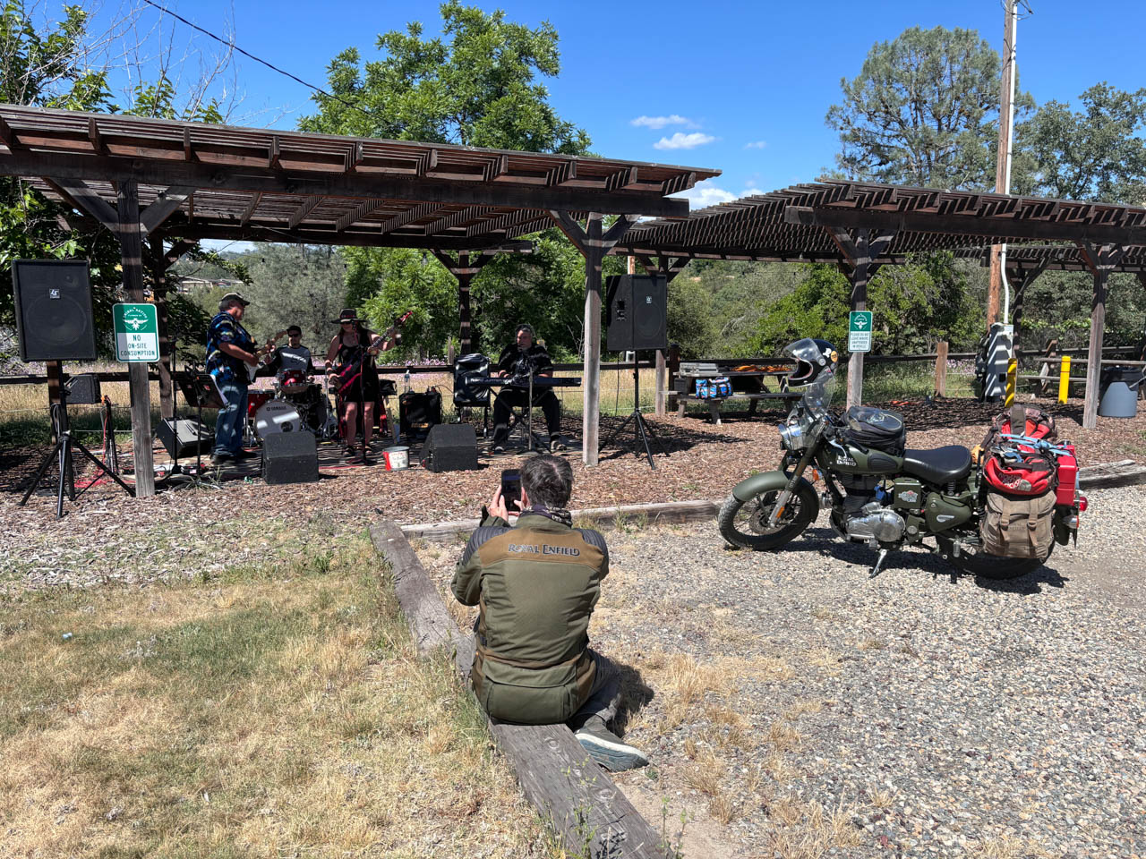 Adventure travel route from Los Angeles to Alaska