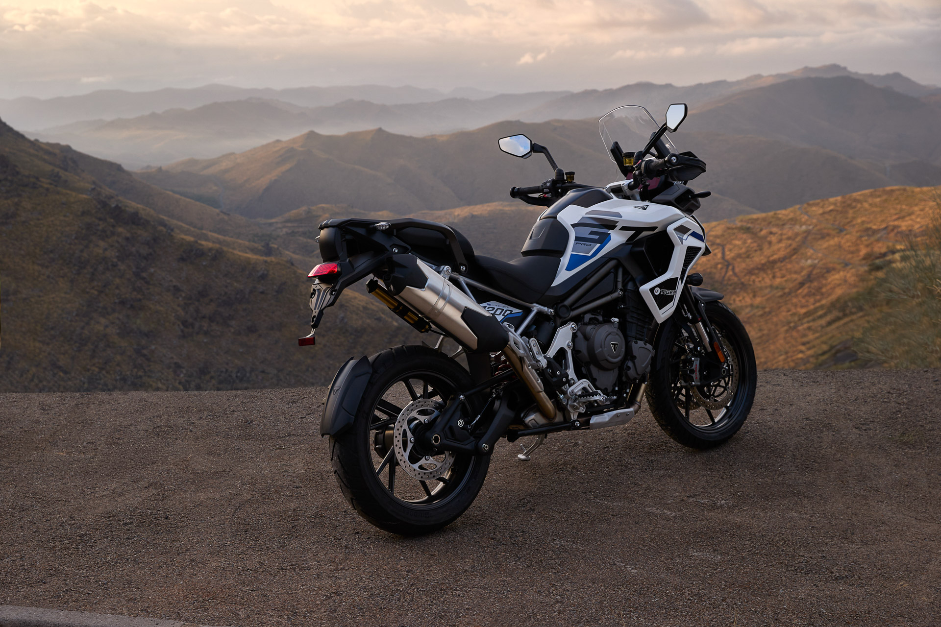 Triumph Tiger 900, Triumph Tiger 1200, 2026 Triumph motorcycles, Alpine Edition, Desert Edition, Showa suspension, Marzocchi forks, Akrapovič exhaust, Brembo brakes, adventure bike
