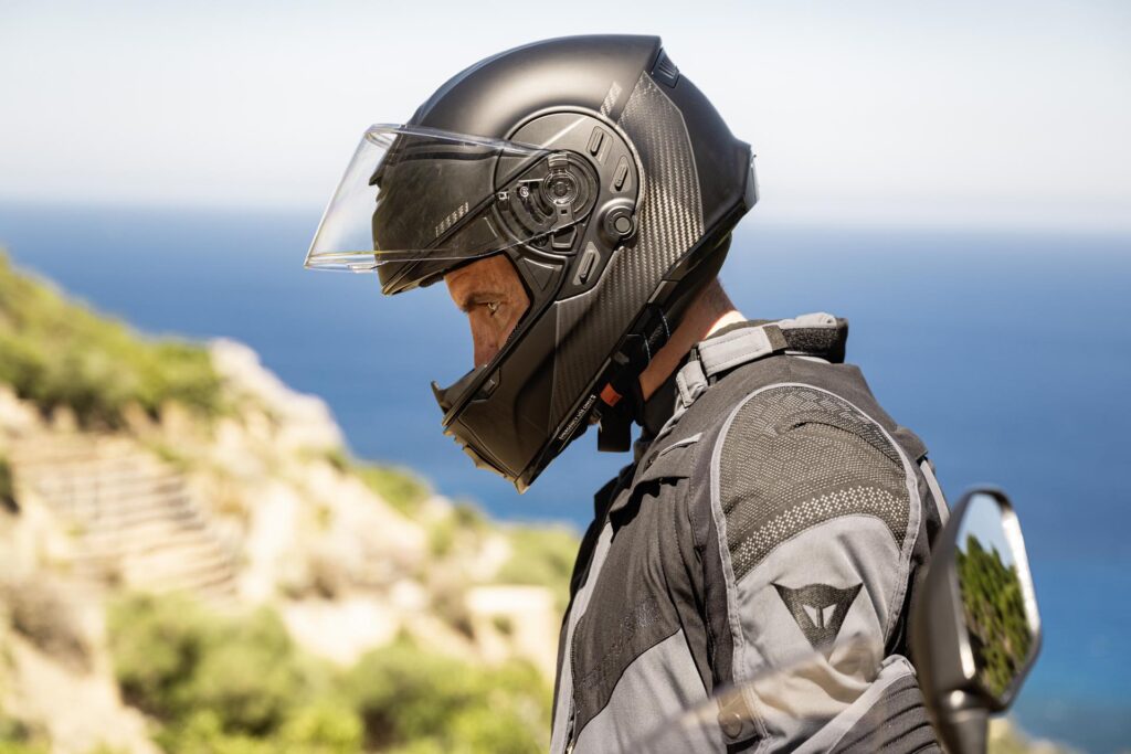 Close-up of the Cardo BEYOND helmet's serviceable, detachable, and replaceable battery pack.