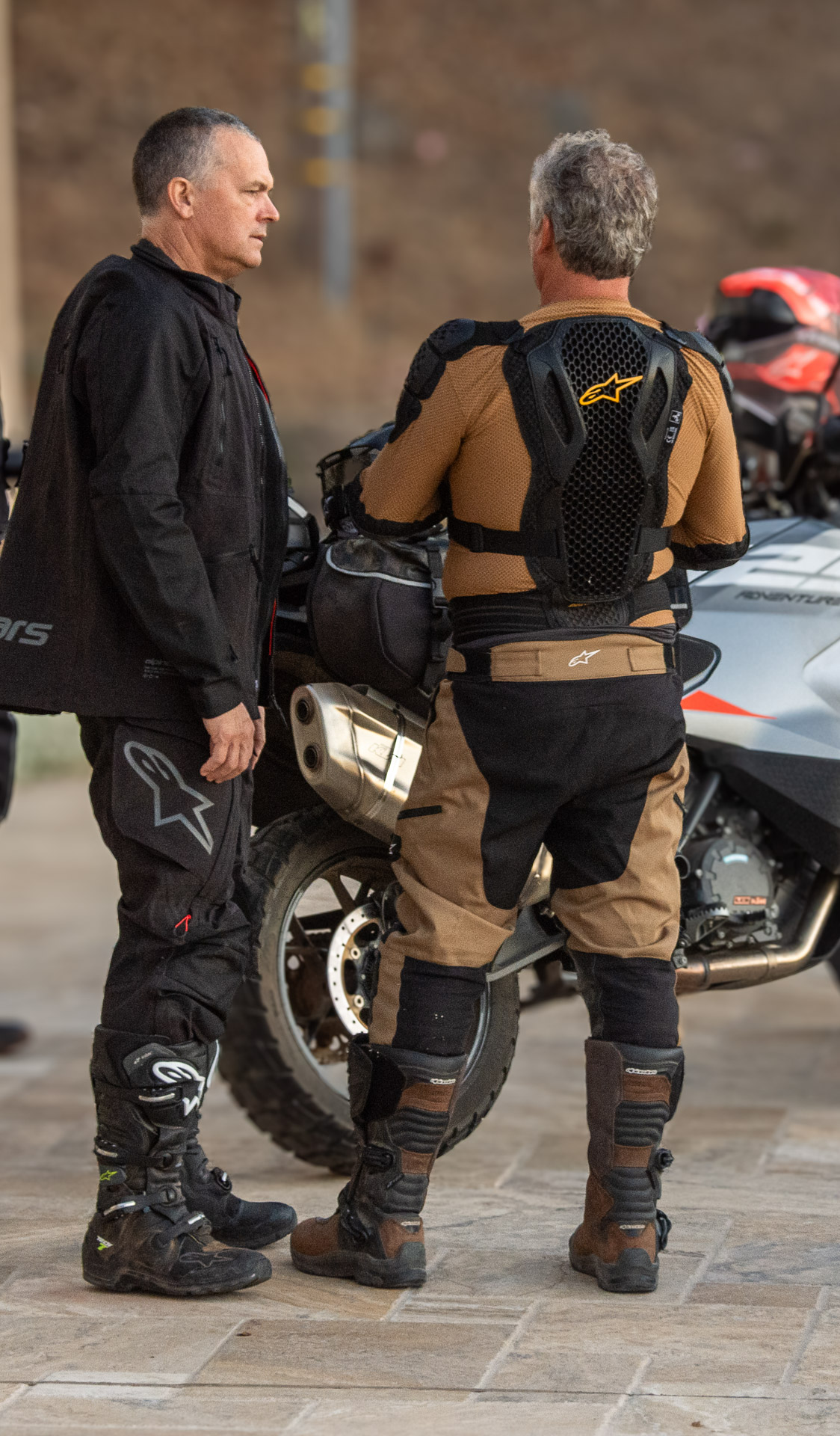 Alpinestars Bionic Action V2: Ultralight Protection with Maximum Ventilation